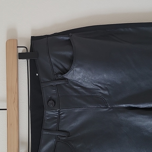 Chico's Black Faux Leather Front/Ponte Back Pants Size 4 TALL - Picture 4 of 8